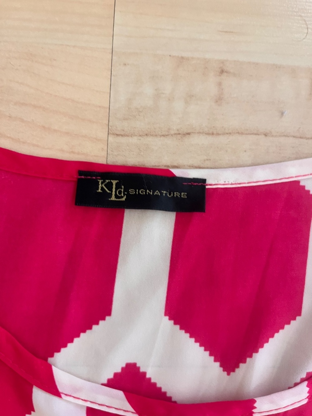 Women’s K LD Signature Pink & White Retro Blouse Top Shirt Honeycomb Button Down - Picture 2 of 7